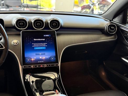 Used 2025 Mercedes-Benz C 300 4MATIC Sedan image 26