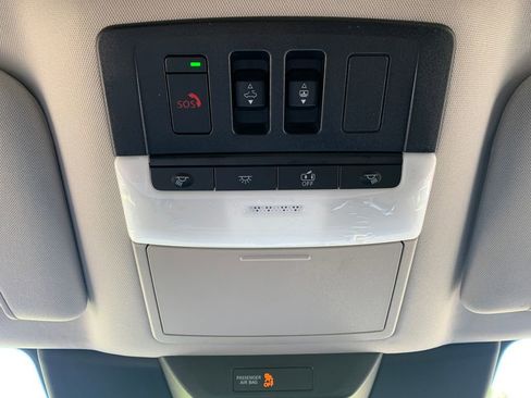 New 2026 Nissan Pathfinder SL FWD image 17