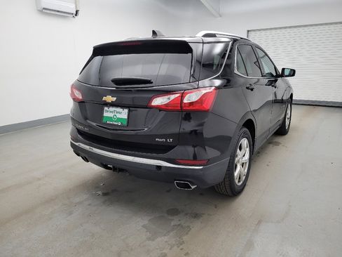 Used 2019 Chevrolet Equinox LT w/ Sun & Navigation Package image 9