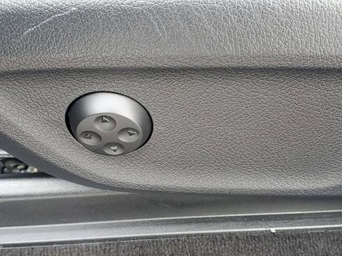 Used 2022 Mercedes-Benz GLE 350 4MATIC image 7