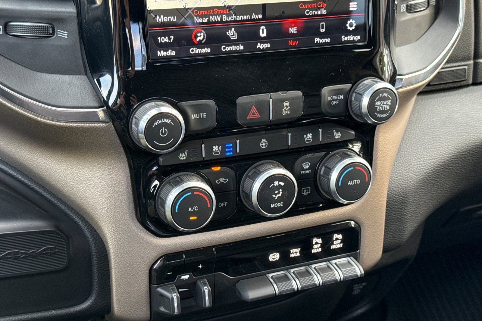 Used 2019 RAM 2500 Laramie AWD/4WD image 20