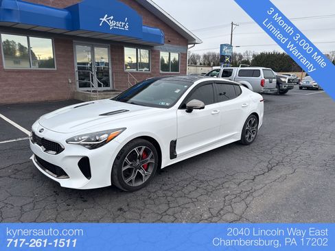 Used 2019 Kia Stinger GT2 image 1