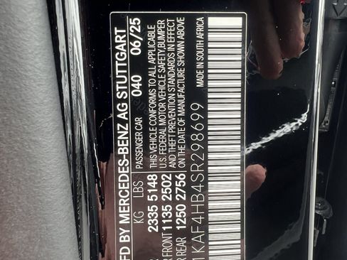 Used 2025 Mercedes-Benz C 300 4MATIC Sedan image 38
