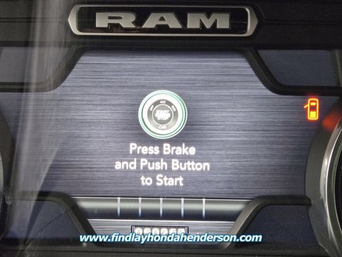 Used 2022 RAM 1500 Laramie AWD/4WD image 32