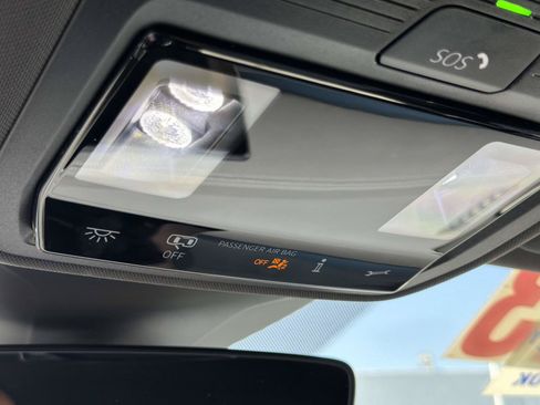 Certified 2025 Volkswagen ID.4 Pro RWD image 30