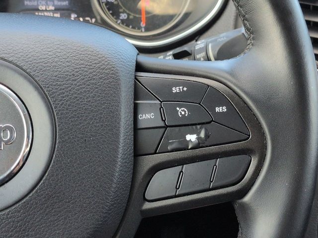 Used 2019 Jeep Cherokee Trailhawk AWD/4WD image 25