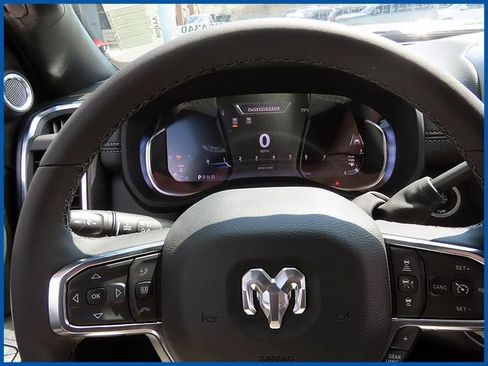 New 2026 RAM 2500 Laramie AWD/4WD image 16