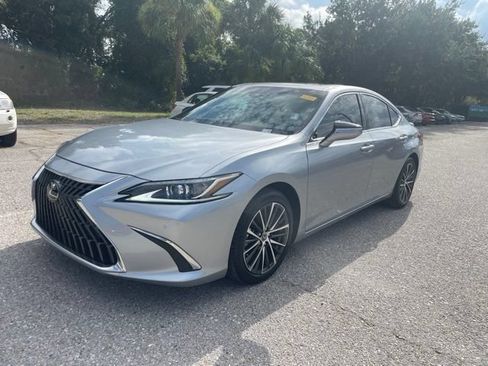 Used 2025 Lexus ES 300h w/ Premium Package FWD image 5