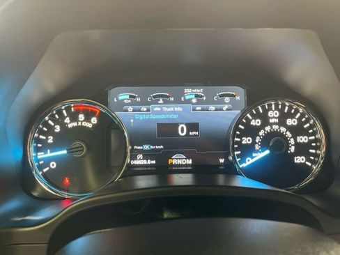 Used 2018 Ford F150 Lariat w/ Equipment Group 502A Luxury AWD/4WD image 15