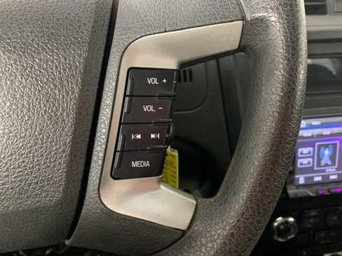 Used 2010 Ford Fusion SE image 19