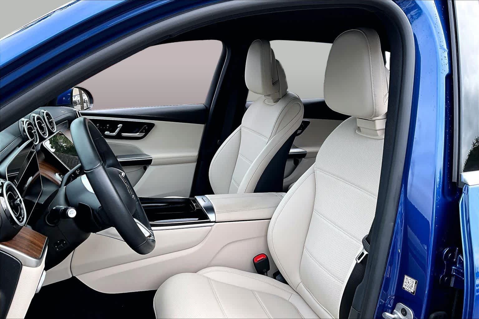Certified 2025 Mercedes-Benz GLC 300 4MATIC image 8
