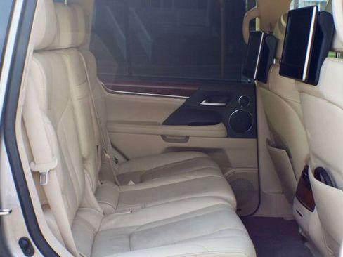 Used 2018 Lexus LX 570 4WD w/ Luxury Package image 56