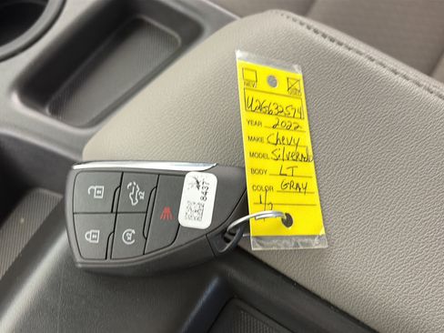 Used 2022 Chevrolet Silverado 1500 LT image 31