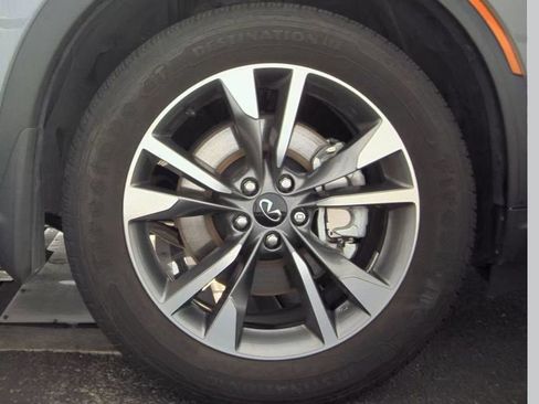 Certified 2023 INFINITI QX60 Luxe w/ Cargo Package FWD image 3
