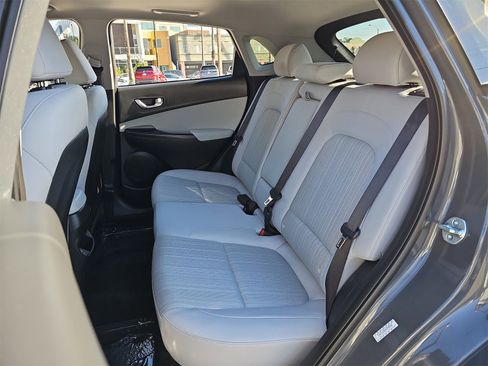 Certified 2023 Hyundai Kona SEL w/ Convenience Package image 13