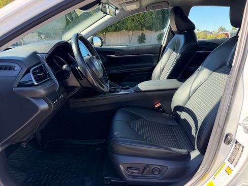 Used 2024 Toyota Camry SE image 21