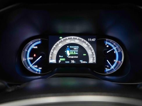 Used 2022 Toyota RAV4 XSE AWD/4WD image 16