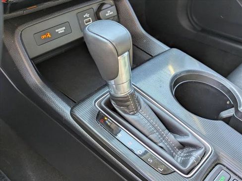 Used 2024 Honda Civic EX-L image 11