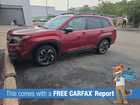 Used 2025 Subaru Forester Limited AWD/4WD image 2