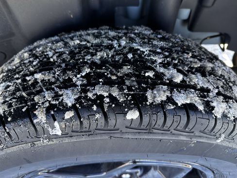 Certified 2022 Ford Maverick XLT w/ Equipment Group 300A Standard image 21