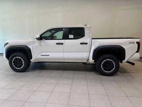 New 2026 Toyota Tacoma TRD Off-Road AWD/4WD image 7