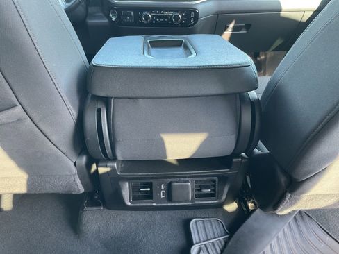 Used 2025 Chevrolet Silverado 1500 LT AWD/4WD image 31