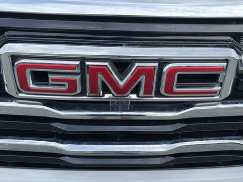 Used 2025 GMC Terrain Elevation AWD/4WD image 27