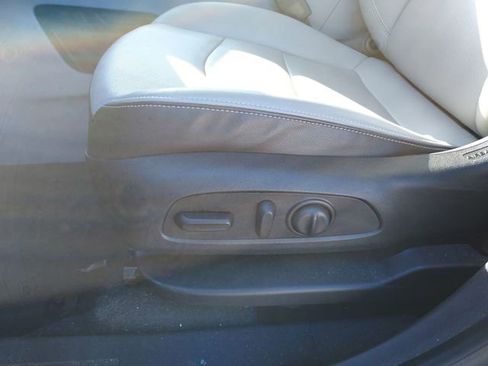 Certified 2023 GMC Terrain SLT image 15