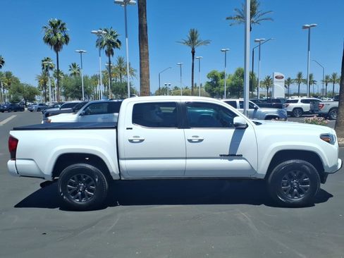 Certified 2023 Toyota Tacoma SR5 AWD/4WD image 3