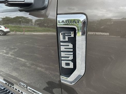Used 2017 Ford F250 Lariat w/ Chrome Package AWD/4WD image 37