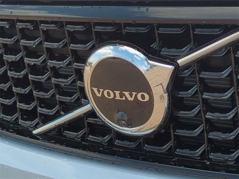 Used 2026 Volvo XC40 B5 Plus w/ Protection Package Premier image 11