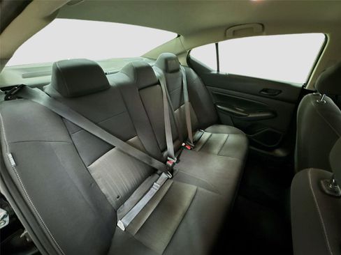 Used 2024 Nissan Altima 2.5 S image 24