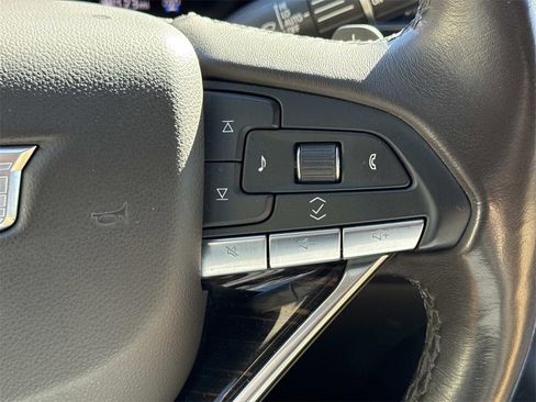 Used 2021 Cadillac Escalade Premium Luxury image 26