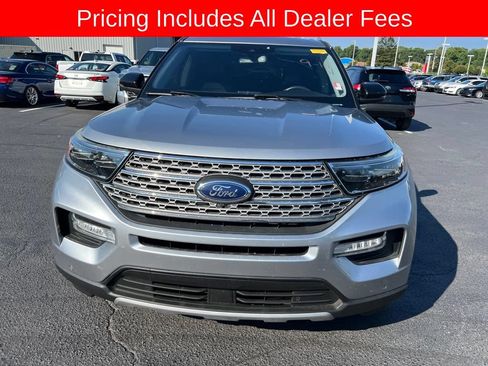 Used 2021 Ford Explorer Limited w/ Equipment Group 301A RWD image 9