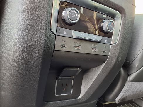 Used 2025 Chevrolet Tahoe Premier image 25