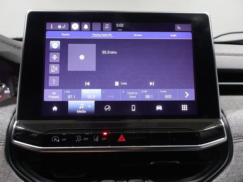 Used 2023 Jeep Compass Latitude AWD/4WD image 28