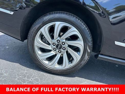 Used 2024 Lincoln Navigator Premiere image 7