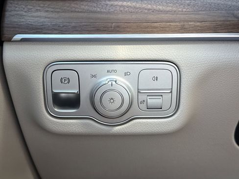 New 2026 Mercedes-Benz GLE 580 4MATIC image 19