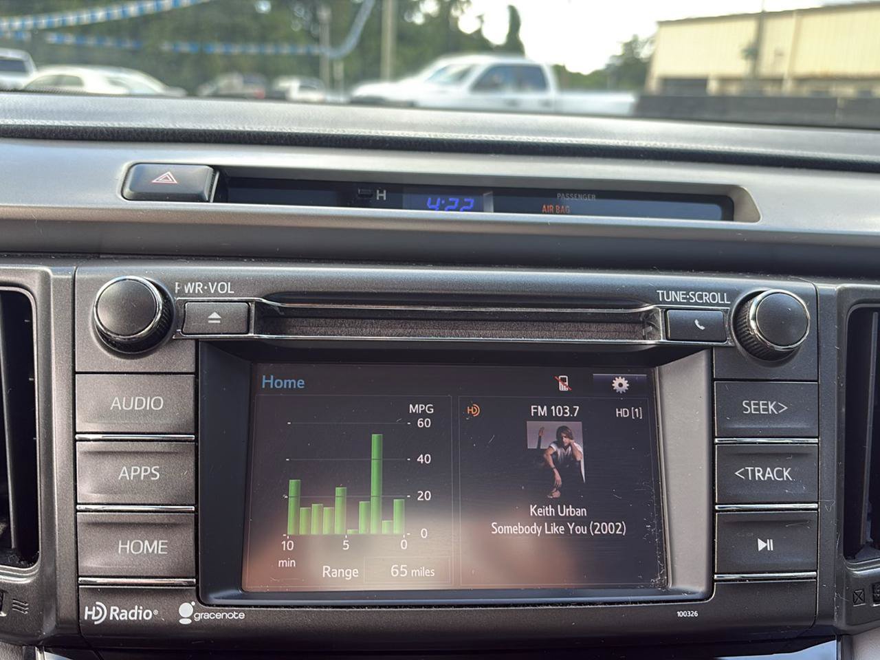 Used 2015 Toyota RAV4 XLE FWD image 12