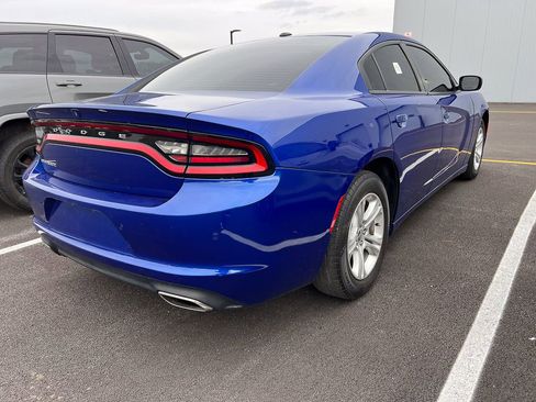 Used 2021 Dodge Charger SXT w/ Leather Interior Group image 5