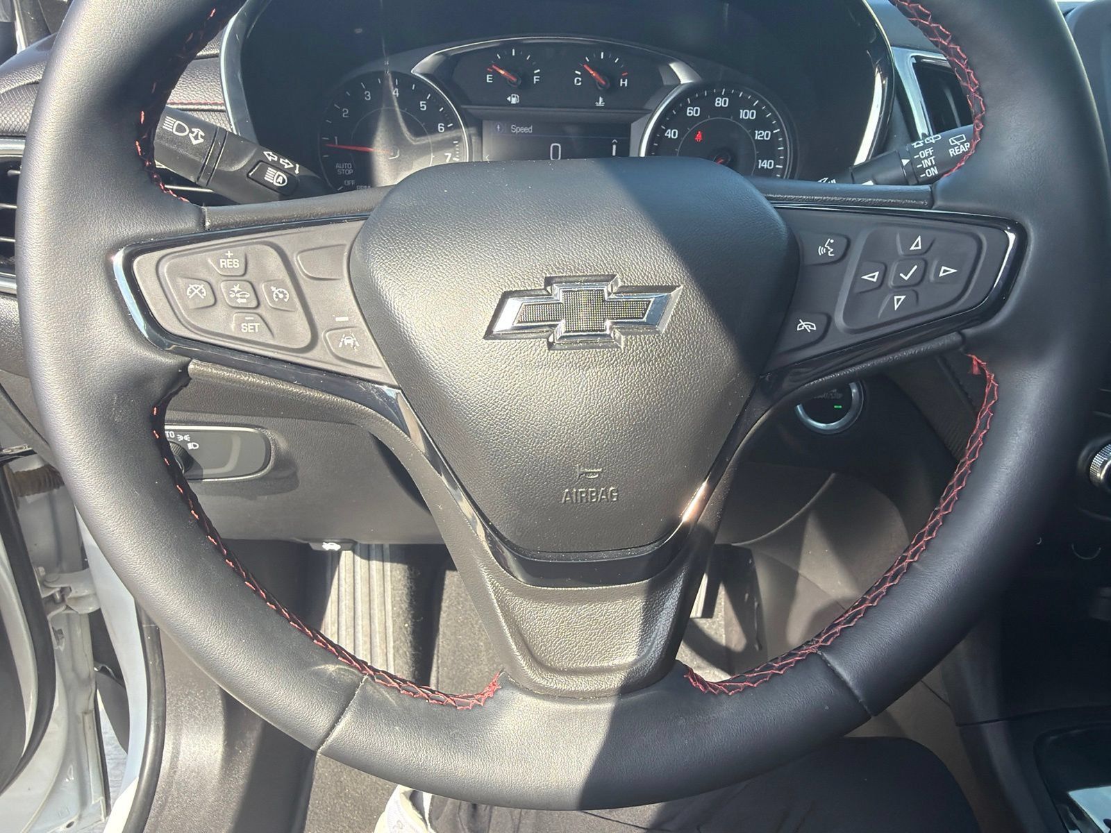 Used 2024 Chevrolet Equinox RS FWD image 14