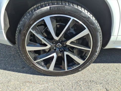 Used 2024 Volvo XC90 B6 Plus w/ Protection Package Premier image 8