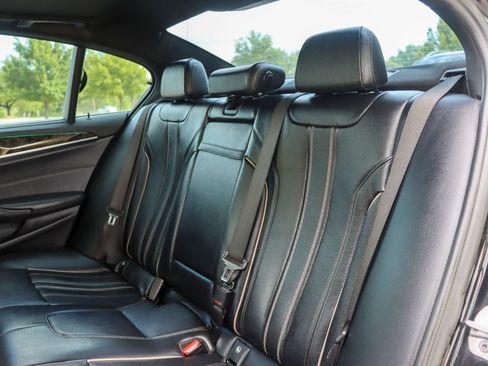 Used 2018 BMW 540i w/ Premium Package RWD image 17