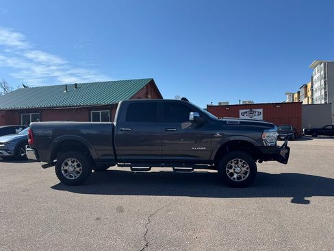 Used 2019 RAM 2500 Laramie AWD/4WD image 2