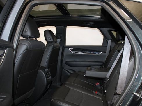 Certified 2022 Cadillac XT5 Premium Luxury image 10