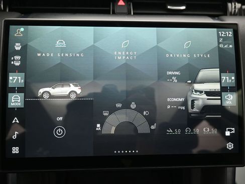 Used 2024 Land Rover Discovery Sport S image 14