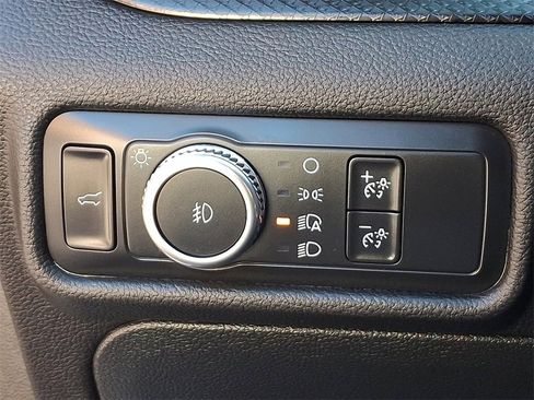 Certified 2020 Ford Explorer ST w/ ST Street Pack image 25