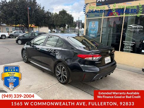 Used 2020 Toyota Corolla SE w/ SE Premium Package FWD image 11