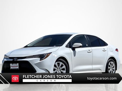 Used 2022 Toyota Corolla LE image 1