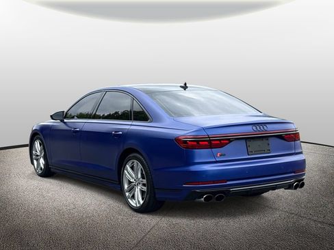 Used 2022 Audi S8 w/ S8 Comfort Plus Package AWD/4WD image 4